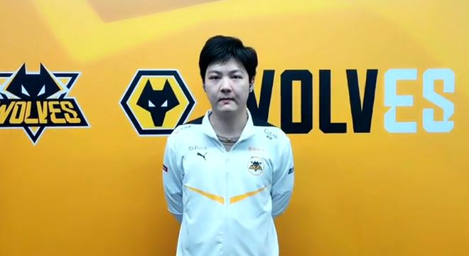 先在端内借